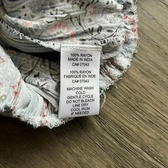 🌸4/$30🌸rebellion Again | Boho  Off The Shoulder Paisley And Floral Crop Top - Picture 8 of 10